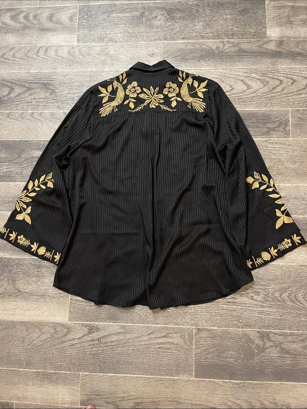 JOHNNY WAS Martina Kimono Sleeve Oversized Shirt - Picture 7 of 8